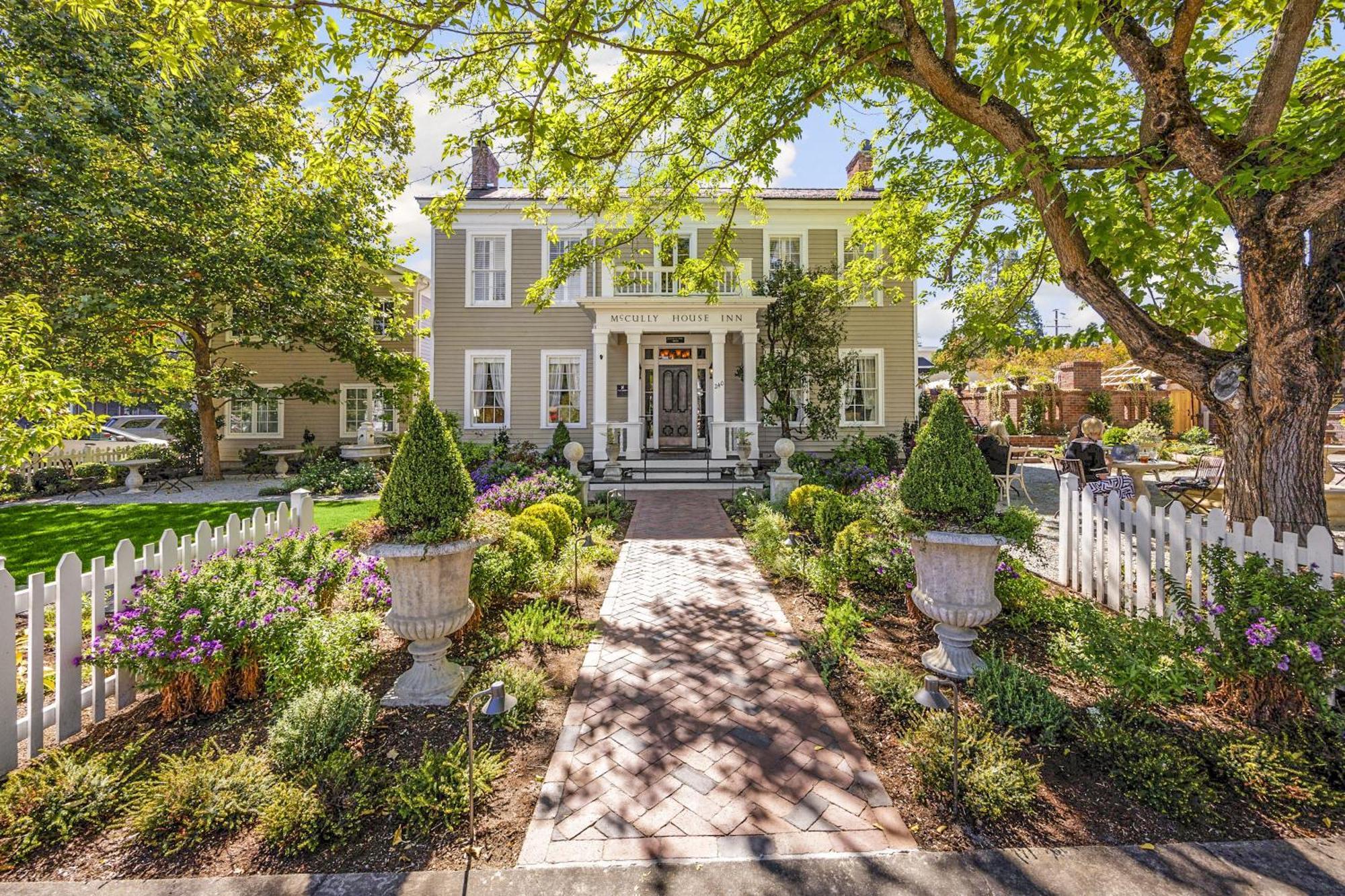 Mccully House Inn Jacksonville Exterior foto